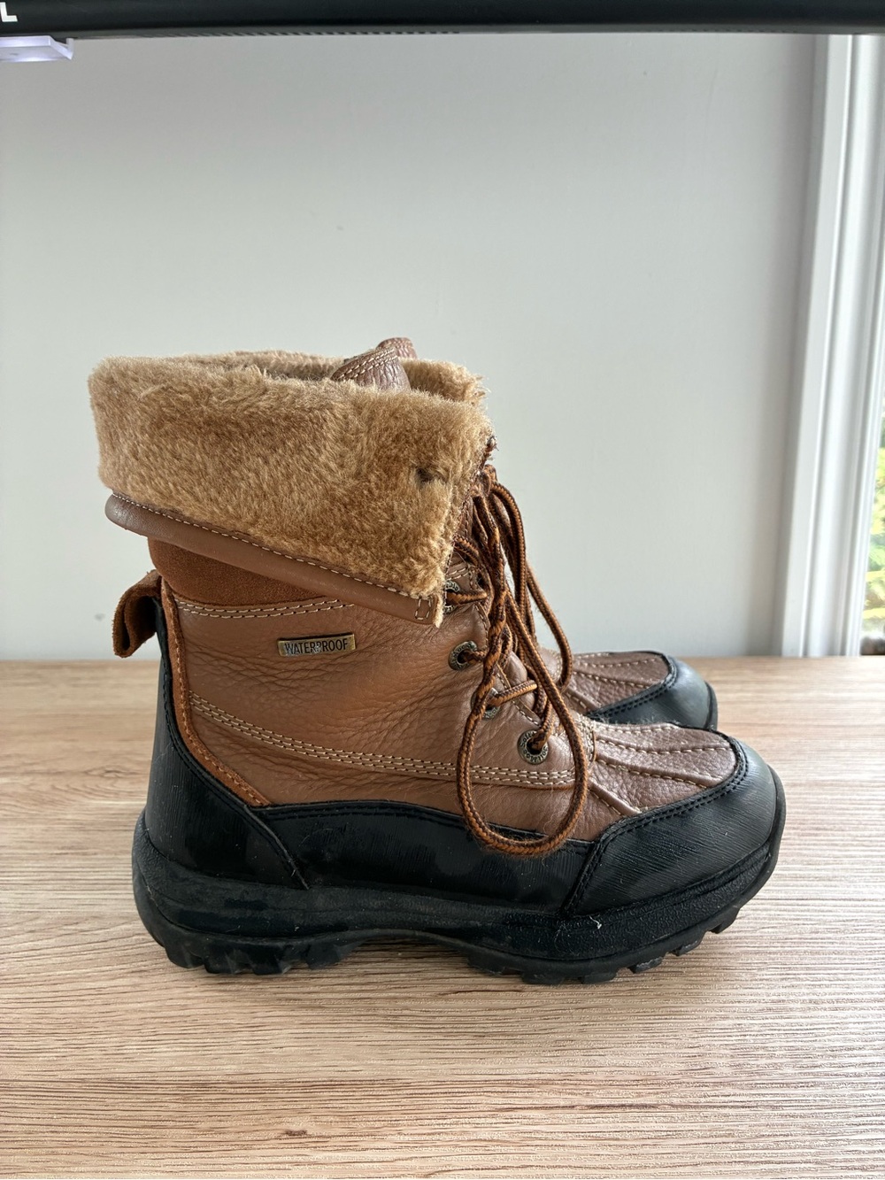 Women’s Waterproof Brown and Black Winter Lace-Up Boots with Faux Fur